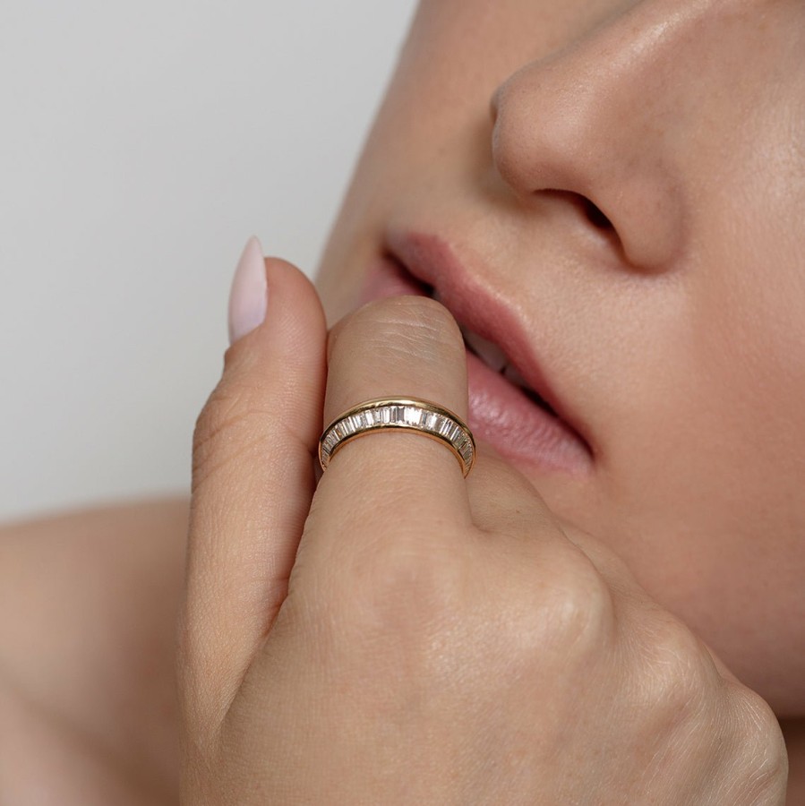 Ready To Ship Lizzie Mandler | Degrede Crescent Ring Yellow Gold / White Diamond